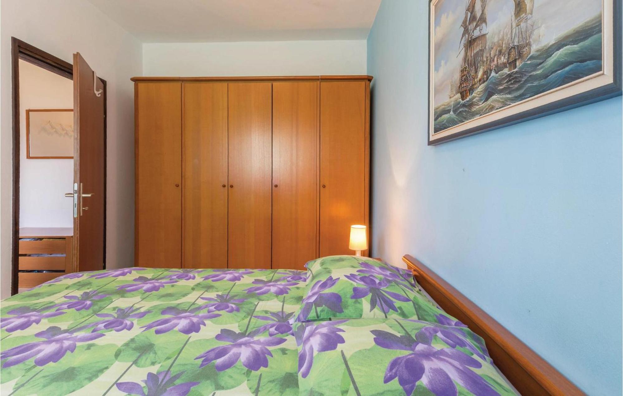 2 Bedroom Beautiful Apartment In سافودغيا المظهر الخارجي الصورة